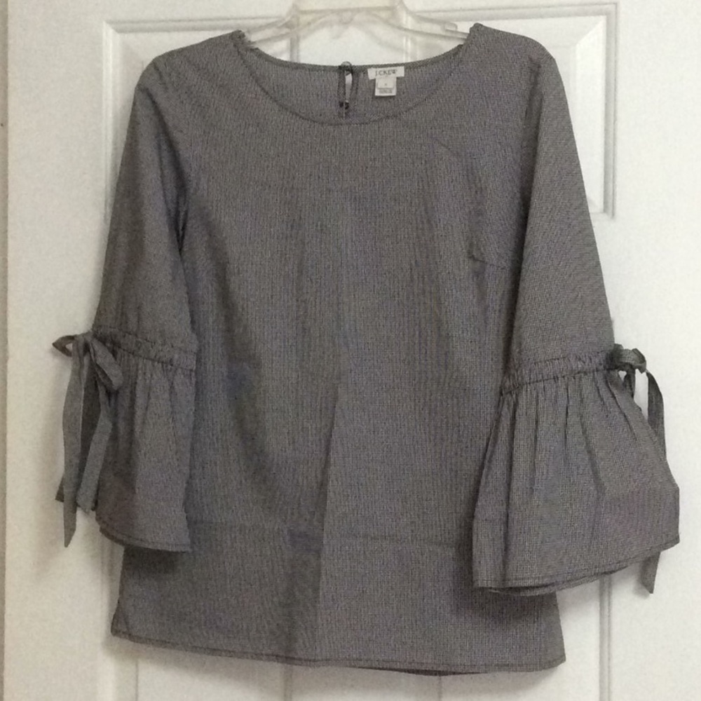 Closing closet 1/1/2020. All sales are final.